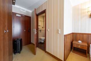 Отели типа «постель и завтрак» Dworek Morski SPA & Wellness Мельно Двухместный номер с 1 кроватью или 2 отдельными кроватями-11