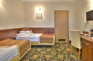 Отели типа «постель и завтрак» Dworek Morski SPA & Wellness Мельно Небольшой двухместный номер с 2 отдельными кроватями-3